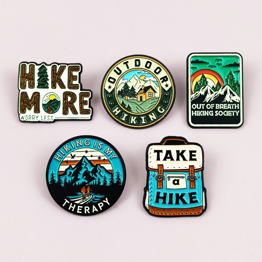 Broche vintage de randonnée en - Outdoor Adventures Clothing avis et prix